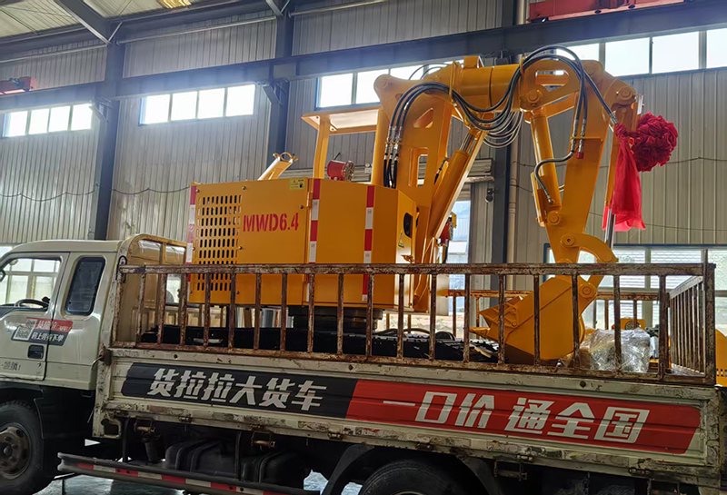 山东东达机电自主研发生产的矿用液压挖掘机发货